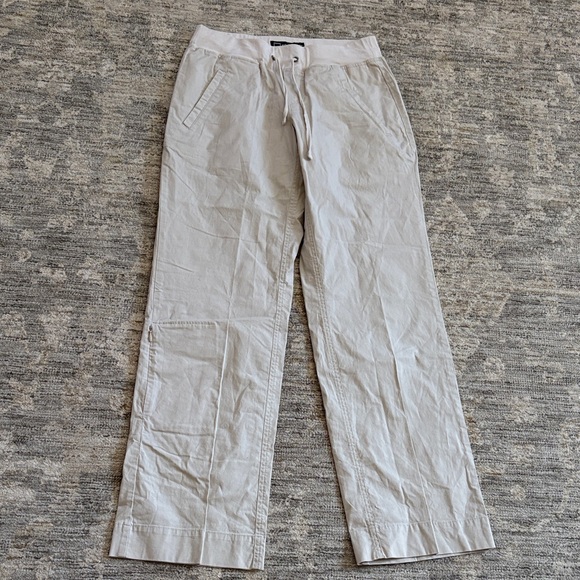 Scottevest women’s XS Light khaki Chinos - elastic waist - zip pockets